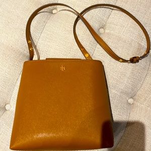 Tory Burch brown bucket crossbody OR over shoulder bag NEW